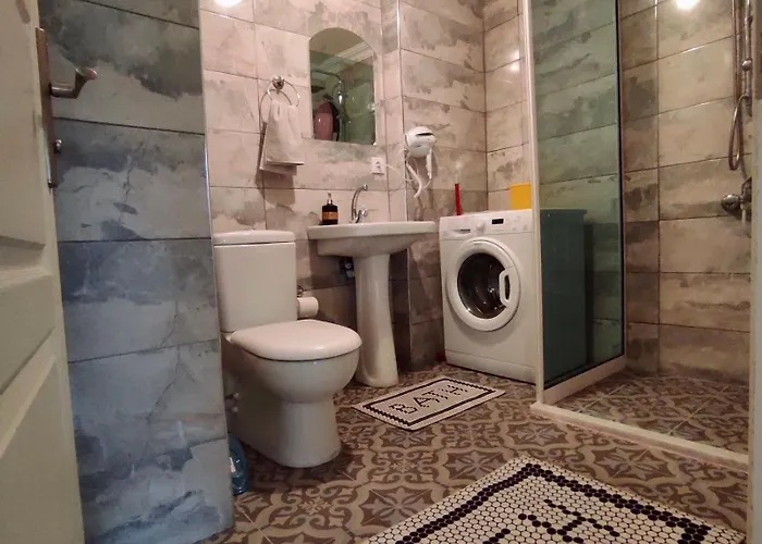 Mek Homes 1 Apartment